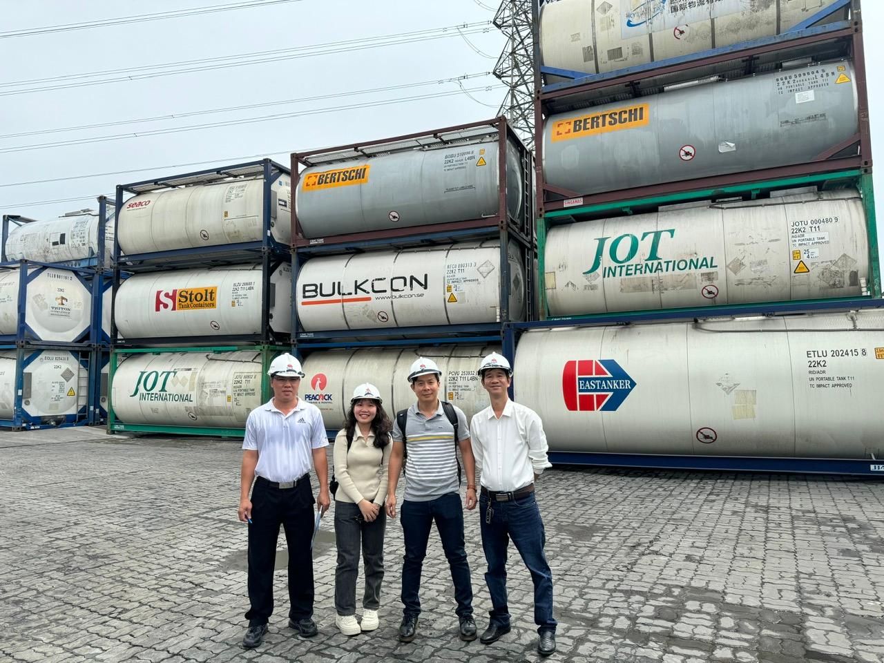 International Standard ISO Tank Cleaning Process at Maxwell Depot